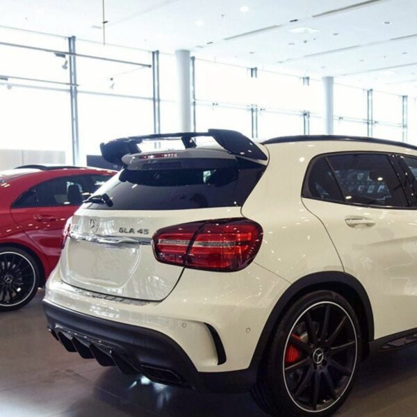 Aileron de coffre Spoiler look GLA 45 AMG Pack Aero — Mercedes-Benz GLA X156