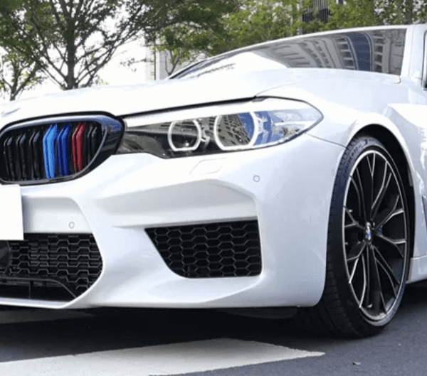 BMW Série 5 G30 – Grilles de calandre noires Motorsport type M5 Competition — BMW Série 5 G30