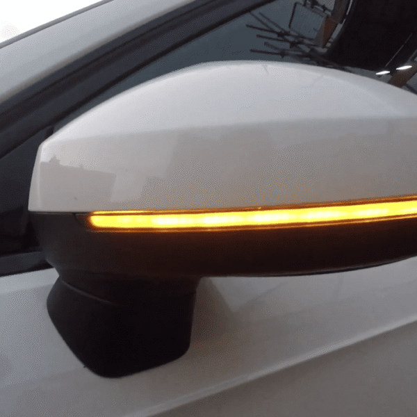 Clignotants de rétroviseurs répétiteurs dynamiques LED — Audi A3 8V