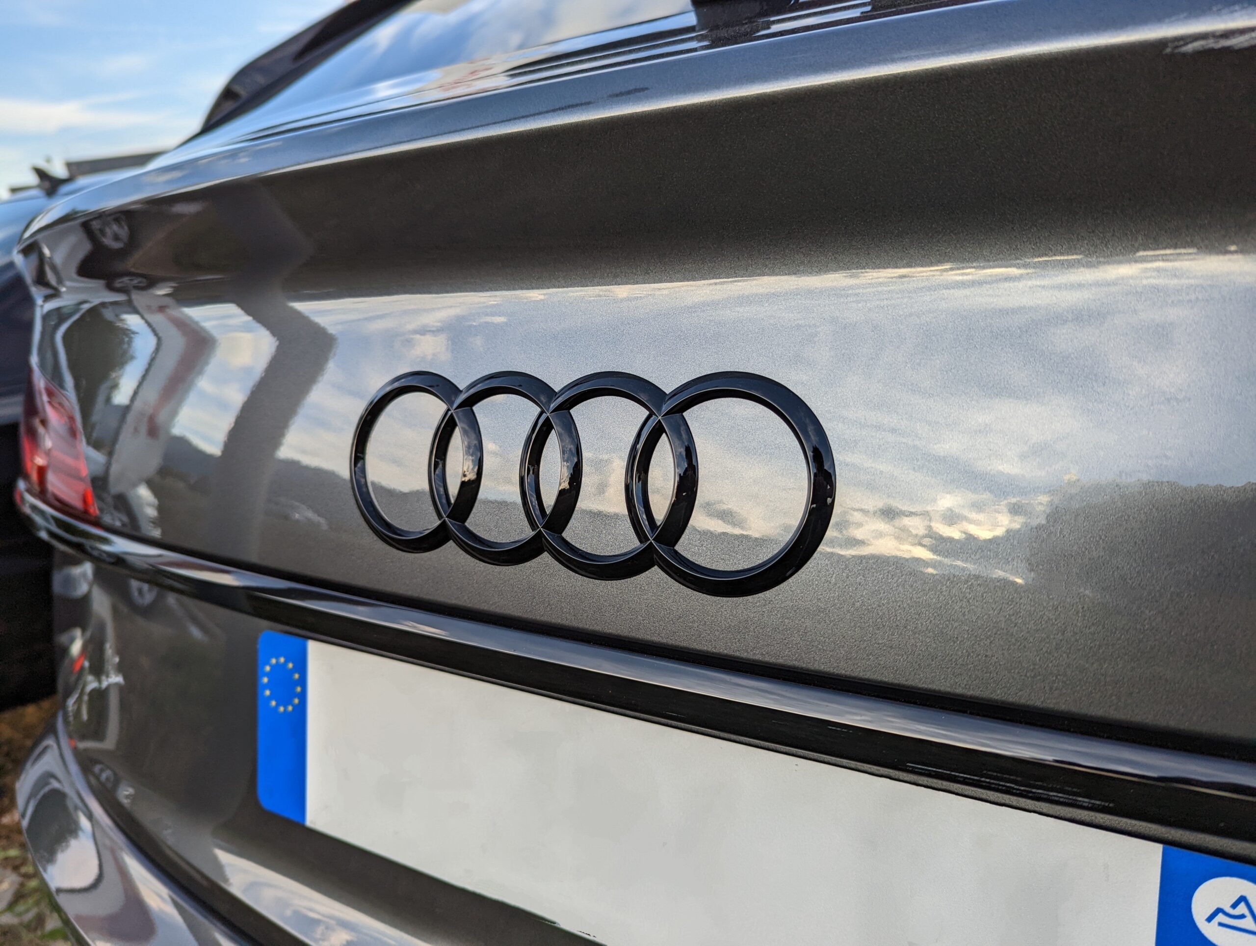 Logo Noir de Coffre, Audi