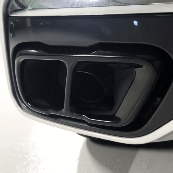 Embouts Sorties Enjoliveurs d&rsquo;échappements noires BMW M look — BMW X5 G05 G06 G07