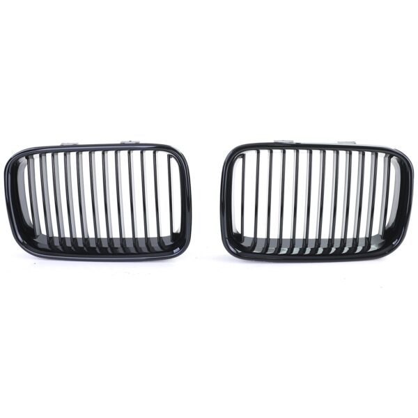 Grilles de calandre Noir Brillant BMW Série 3 et M3 E36 — BMW Série 3 E36