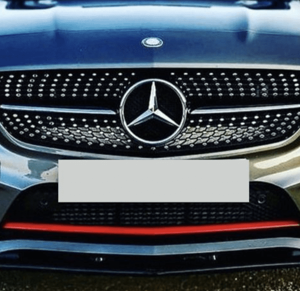 Lame avant splitter pare-choc — Mercedes-Benz CLA C117