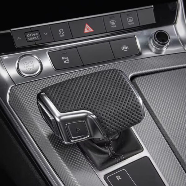 Pommeau Sélecteur de Levier de Vitesse en Cuir Perforé – Audi Q8 et RSQ8 — Audi Q8
